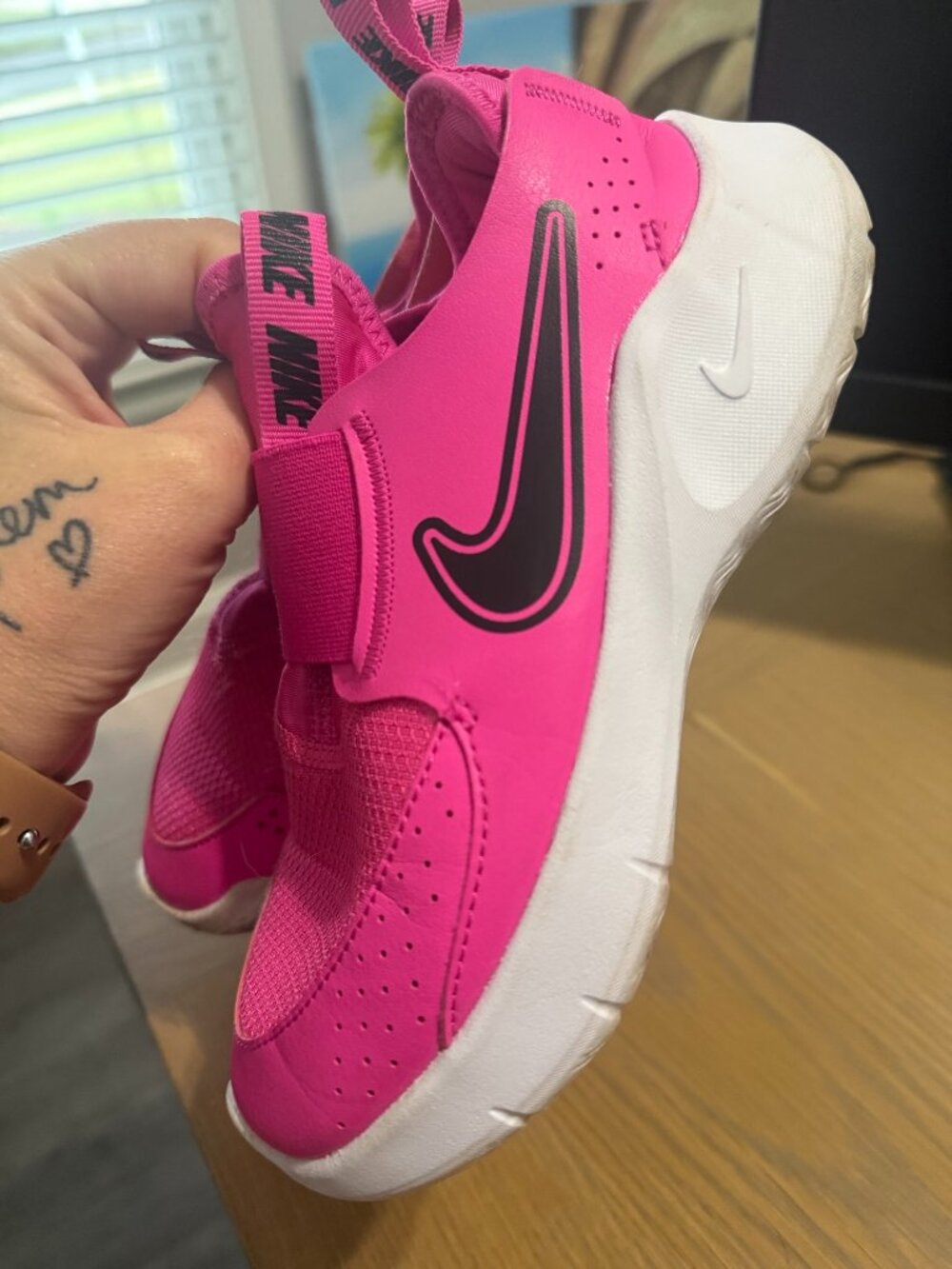 Nike Flex Runner 3 Pink Kids 1Y Barbiecore Coquette Sportcore Sneaker 3614